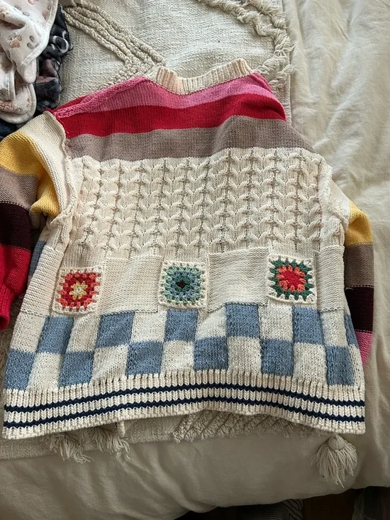 POL Cream and Pink Knit Sweater with Red Accent - Picture 2 of 3